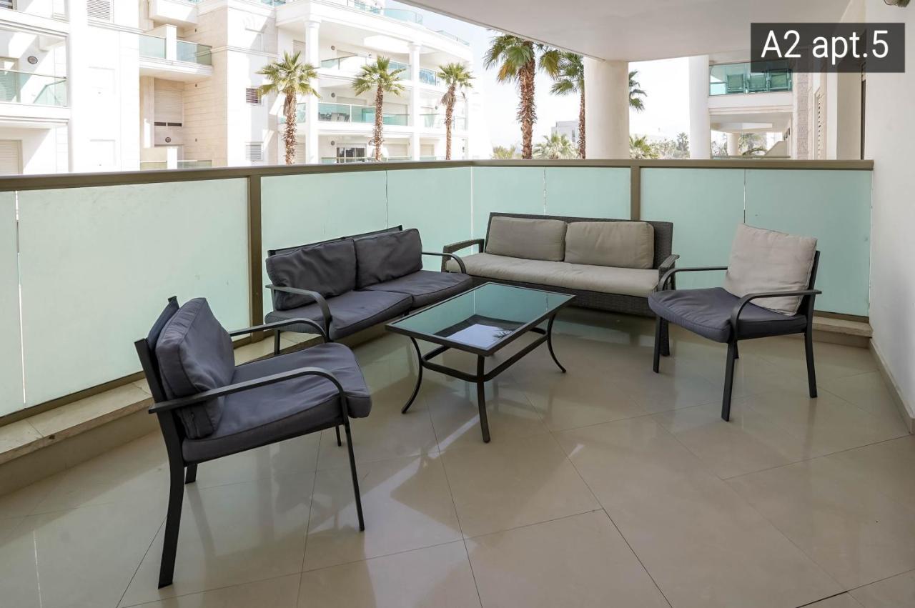 Palmore Resort Apartments Ейлат Екстериор снимка